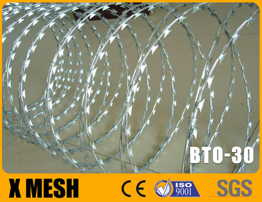 BTO 30 τύπου Concertina Razor Wire με πάχος 0,5 mm Διαμέτρου κυλίνδρου 450 mm Για φυλακή
