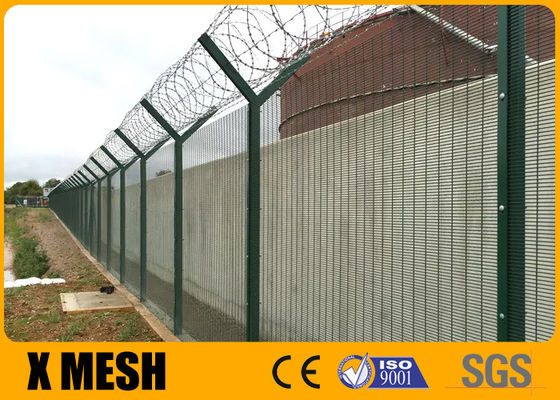 Η συγκεντρωμένη αντίσταση διάβρωσης αντι αναρριχείται στο καυτό γαλβανισμένο πλέγμα υψηλής ασφαλείας φρακτών φυλακών